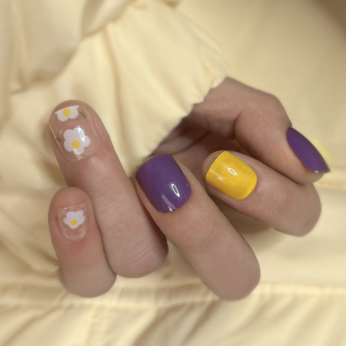 Almond Wear Nails - Simple Glossy Fake Nail Tips