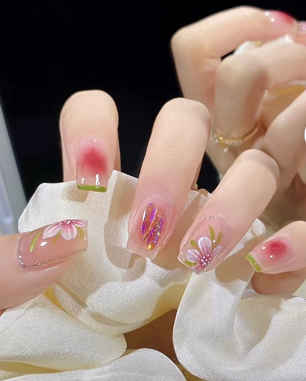 DIY Camellia Nail Decor - Glue or Jelly Glue Application