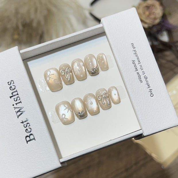 Cat Eye Kafuu Nails – Short High-End Press-On Set
