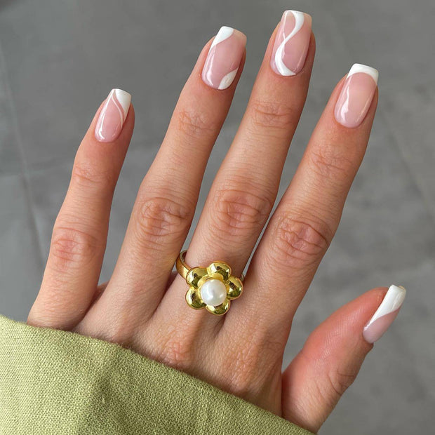 Fresh French Manicure - 24PC Plaid Nail Patches
