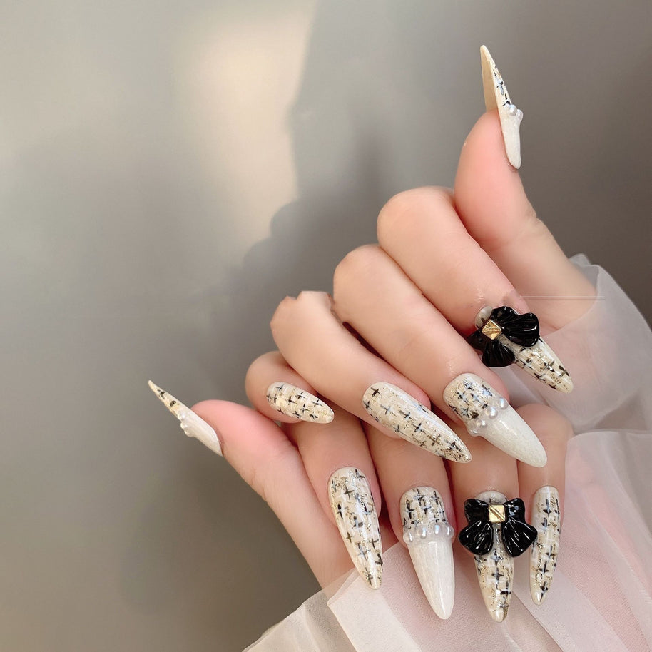 Luxury Nail Patches – Solid Color Tweed & Bow Tips
