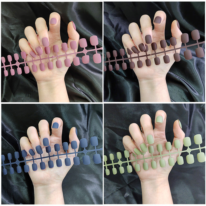 Starry Sky Matte Nails - Short Round Fake Nail Set